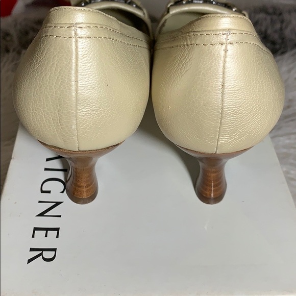 LADIES SHOES - Picture 3 of 12